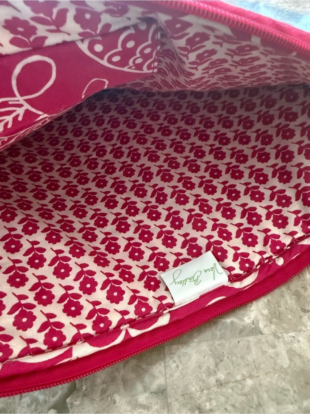 Vera Bradley Quilted Pink & White 14 inch Computer sleeve